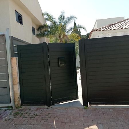 צימר ברחובות- Tara ארוח Tzimmer יש ממד במתחם Exterior foto