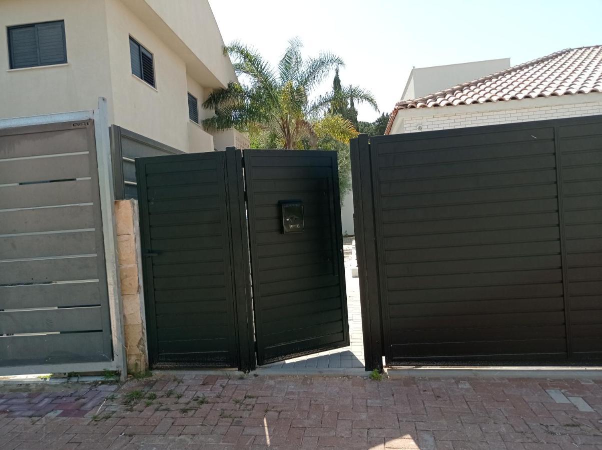 צימר ברחובות- Tara ארוח Tzimmer יש ממד במתחם Exterior foto